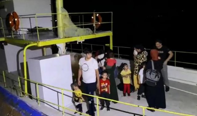Şarköy'de tekneyle İtalya'ya gitmeye çalışan 88 kaçak göçmen yakalandı