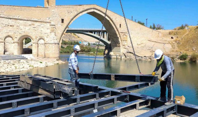 Tarihi Malabadi Köprüsünde çalışmalar tamamlanıyor