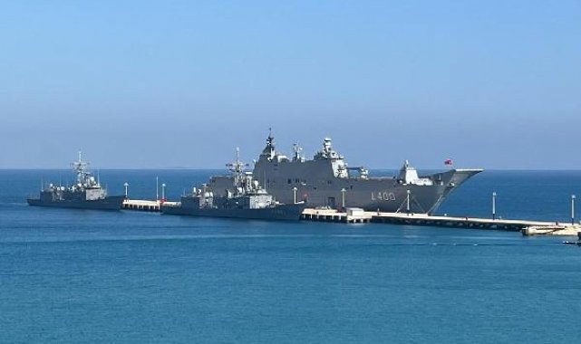 TCG Anadolu, test için Mersin'de