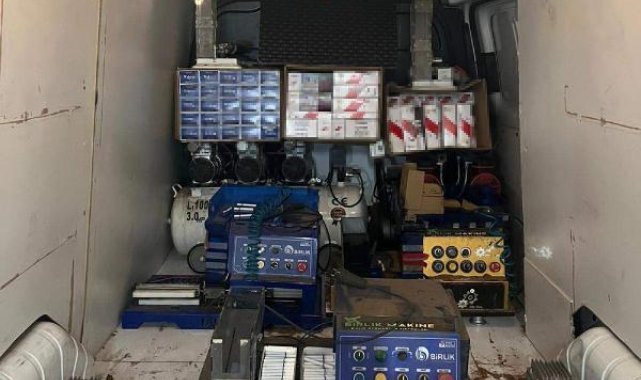 Tekirdağ'da kaçak sigara imalathanesine operasyon: 2 gözaltı