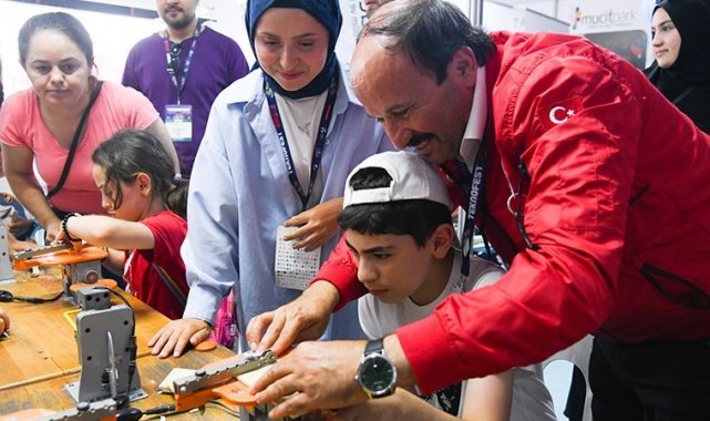 TEKNOFEST'te ETÜ rüzgârı
