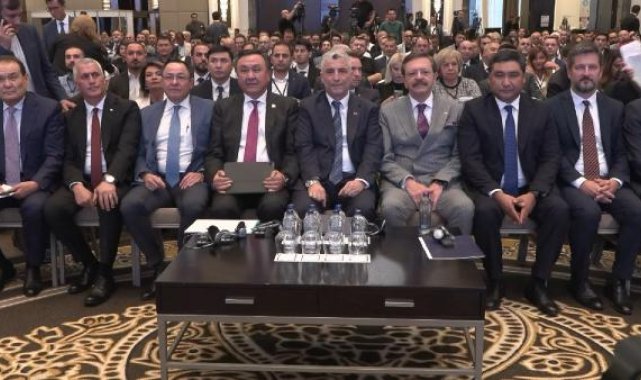Ticaret Bakanı Bolat Türk Dünyası İş Forumu'na katıldı