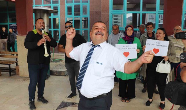 Tokat'ta gelen öğrencilere 'Tokat Sarması' karşılaması