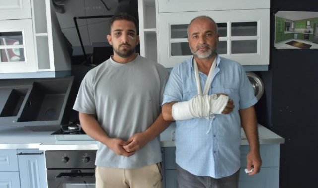 Trafikte sopa, muşta ve bıçaklı kavga kamerada; 3 yaralı