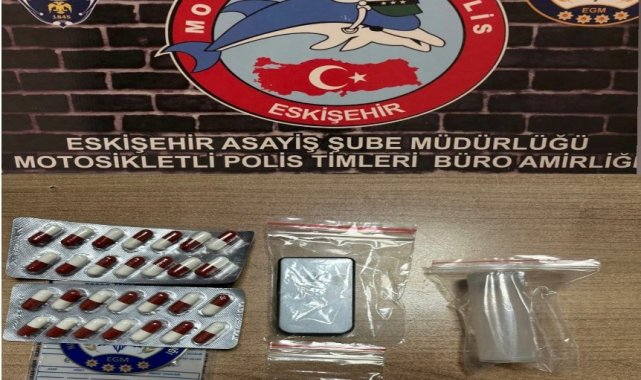 Uyuşturucu madde satıcısı 2 kişi yakalandı