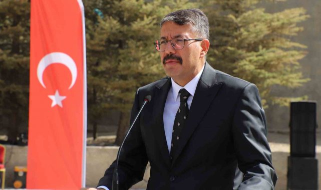 Vali Çelik: "Eğitimin en büyük duygusu sevgidir"