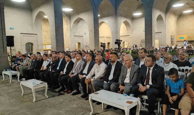 Vali Çiçek Eyvan Sohbetleri'ne katıldı