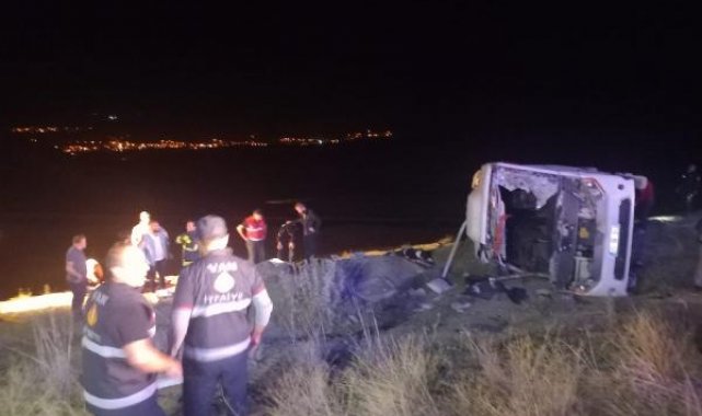 Van'da göçmenlerin taşındığı midibüs kaza yaptı: 5 ölü, 21 yaralı