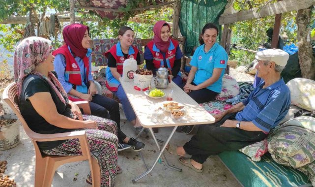 Vefa Sosyal Destek Grubu 1 haftada 65 haneyi ziyaret edip 108 faaliyet gerçekleştirdi