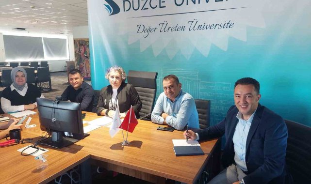 Yeni öğrencileri bilgilendirdiler