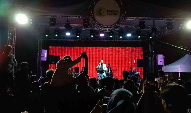 1. Dicle bağ bozumu festivale konserlerle devam ediyor
