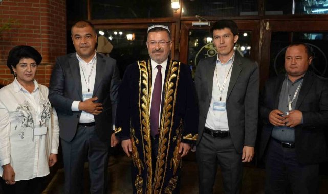 14 Özbekistanlı eğitimciye KBÜ'de eğitim verildi