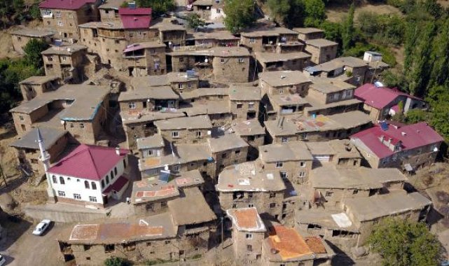 300 yıllık tarihi evler, fotoğrafçıların gözdesi oldu