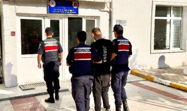 'Askeri personelim' diyerek dolandırdı, jandarmaya yakalanıp tutuklandı