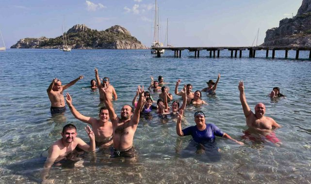 'Engelsİzciler' Marmaris Asparan'da kamp yaptı