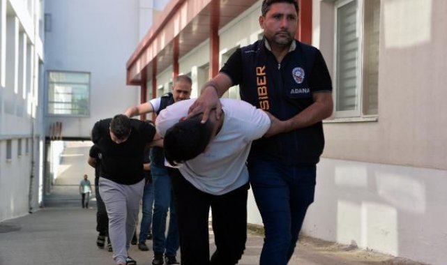 'Sazan sarmalı' yöntemiyle 100 milyon lira dolandırdılar