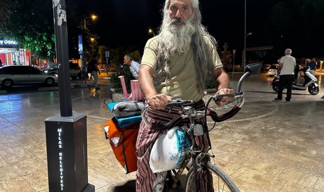 60 yıllık bisikletle bin 200 kilo metre yol geldi