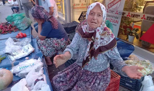 85 yaşındaki Müşerref Nine Aydın pazarının sembolü oldu