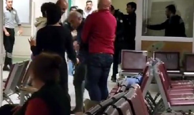 Acil serviste bıçakla taşkınlık yapan kişiye gözaltı