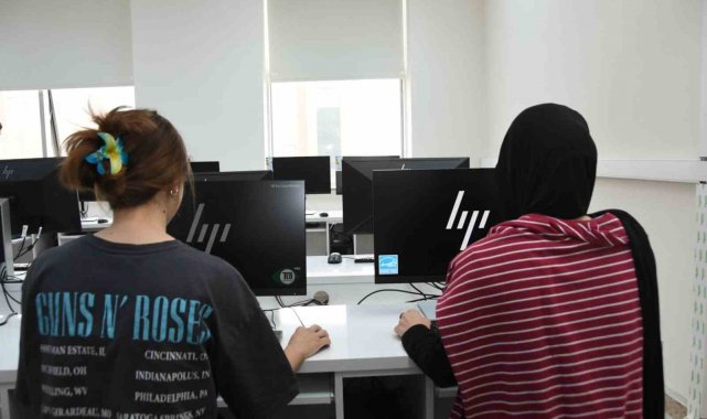 Adıyaman Üniversitesinde bilgisayar laboratuvarları hizmete girdi