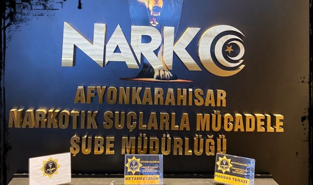 Afyonkarahisar'da uyuşturucu ticareti yapan 2 kişi gözaltına alındı