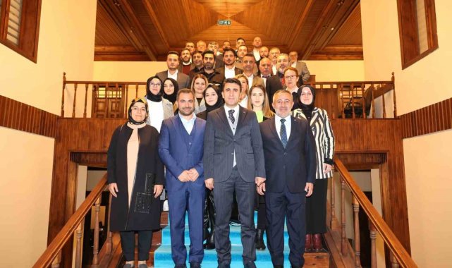 AK Parti İl Yönetim Kurulu üyeleri Vali ile bir araya geldi