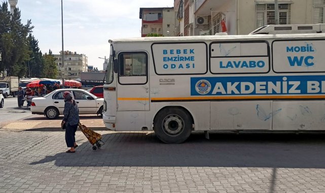 Akdeniz'de pazar yerlerine mobil tuvalet kuruluyor