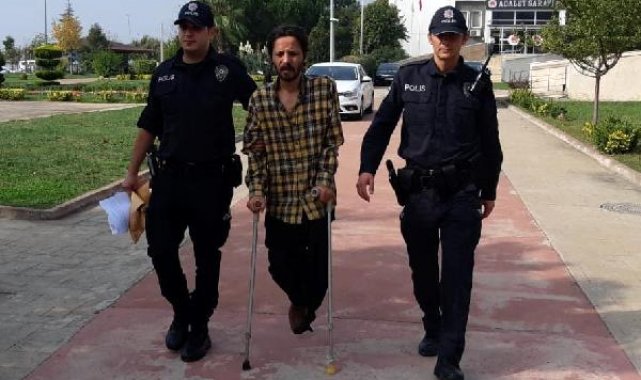 Alacak tartışmasında arkadaşını vuran şüpheli tutuklandı; koltuk değnekleriyle adliyeye geldi