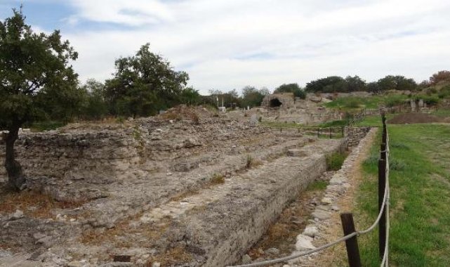 Alexandria Troas Antik Kenti'nde 2 bin yıllık bronz sikkeler bulundu