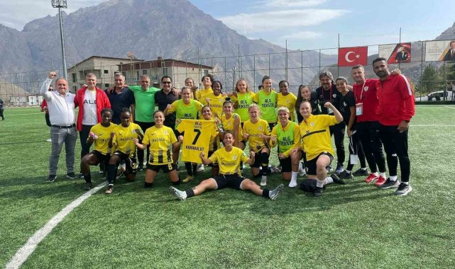 Alg Spor, Karyna ile güldü 1-2