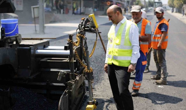 Altınova'da alt ve üst yapı çalışmaları devam ediyor