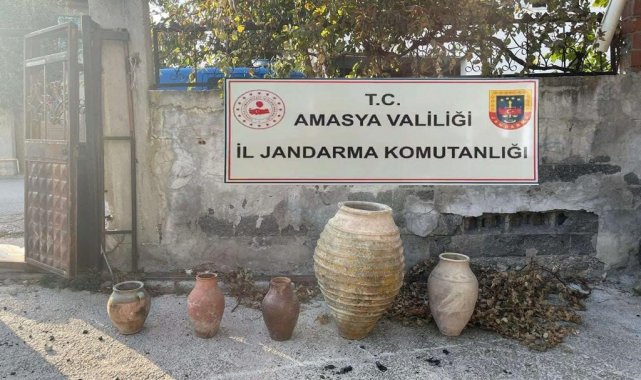 Amasya'da bir evde Roma dönemine ait 5 küp ele geçirildi