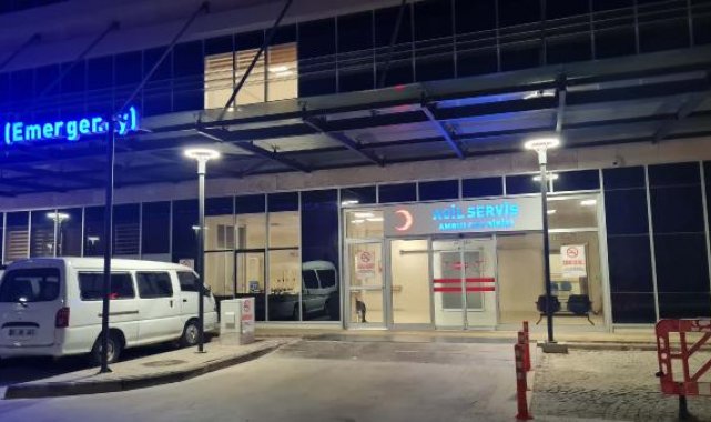 Annesinin emzirirken uyuya kaldığı bebek boğuldu