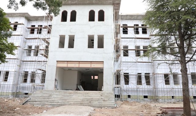 Aslanapa Hükümet Konağı yapımında sona gelindi