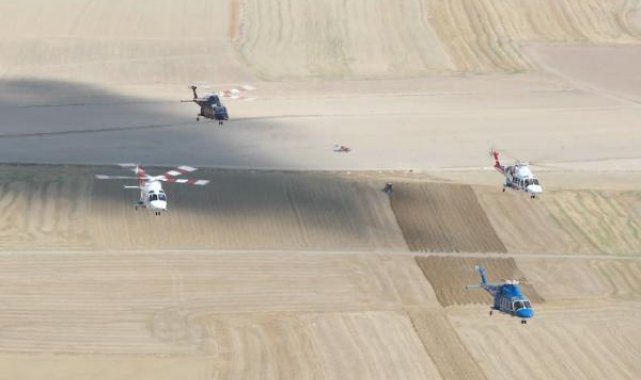 Atak ve Gökbey helikopterlerinden 100'üncü yıl uçuşu