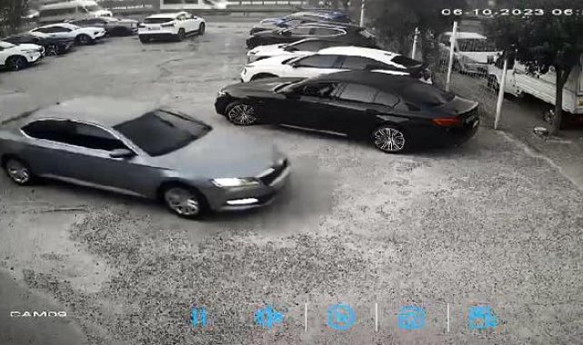 Avcılar'da oto galeriye girdiler; para kasası ile otomobil çaldılar