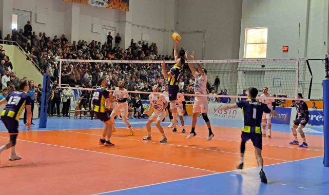 AXA Sigorta Efeler Ligi: TÜRŞAD: 0 - Fenerbahçe HDI Sigorta: 3