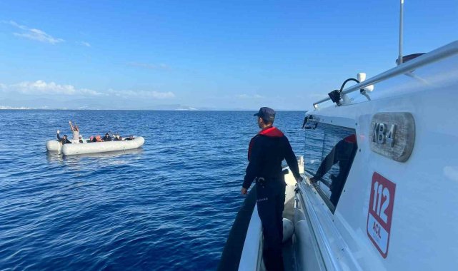 Aydın açıklarında 14 düzensiz göçmen kurtarıldı