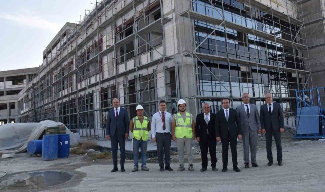 Aydın İl Sağlık Müdürü Şenkul, Çine Devlet Hastanesi inşaatında incelemelerde bulundu