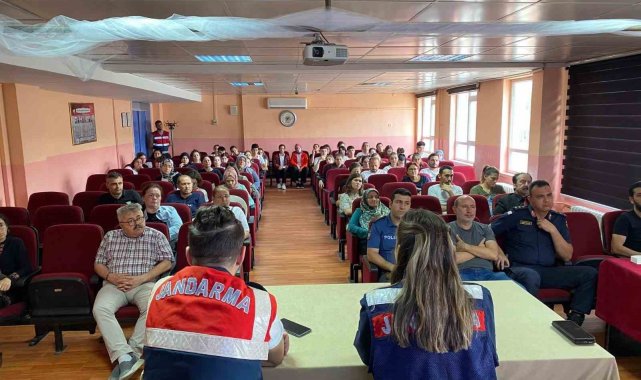 Aydın jandarması vatandaşları bilgilendiriyor