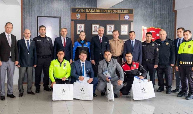 Ayın personelleri ödüllendirildi
