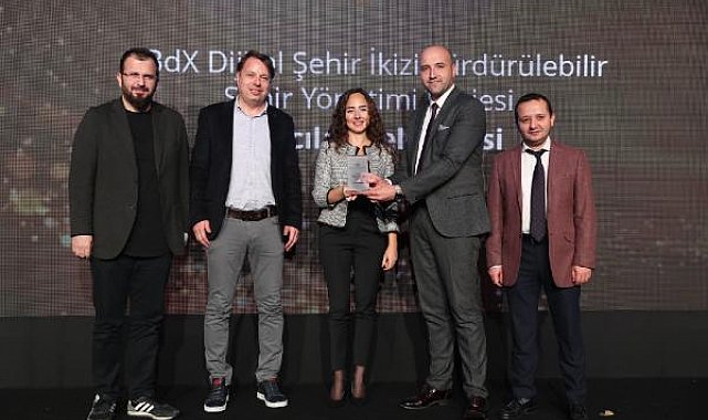 Bağcılar Belediyesi'nin dijital şehir ikizi projesine ödül - Haber16