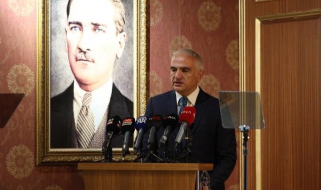 Bakan Ersoy: 37 parça tarihi eser, ait olduğu topraklara dönüyor