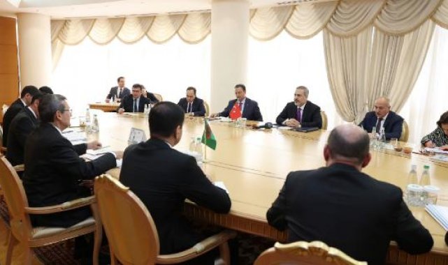 Bakan Fidan, Türkmenistanlı mevkidaşıyla İşbirliği Programı imzaladı