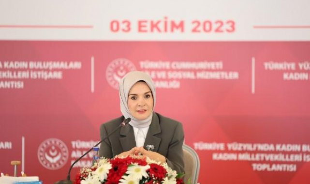 Bakan Göktaş, kadın milletvekilleriyle buluştu