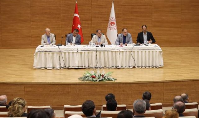 Bakan Özhaseki: Afet bölgesinde konutları en kısa sürede teslim edeceğiz