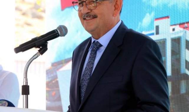 Bakan Özhaseki: Okullarımızda 3 milyon 700 bin kitabı öğrencilerimize bedava veriyoruz