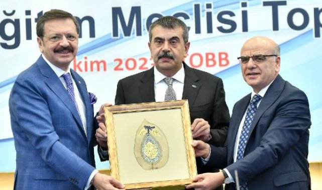 Bakan Tekin: Özel okul öğretmenlerinin SGK primi sorununu çözeceğiz