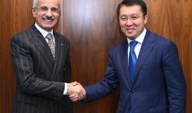 Bakan Uraloğlu, Kazakistan Ulaştırma Bakanı Karabayev ile görüştü
