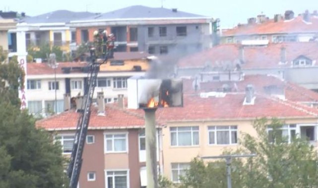 Bakırköy'de hastane bahçesinde yangın